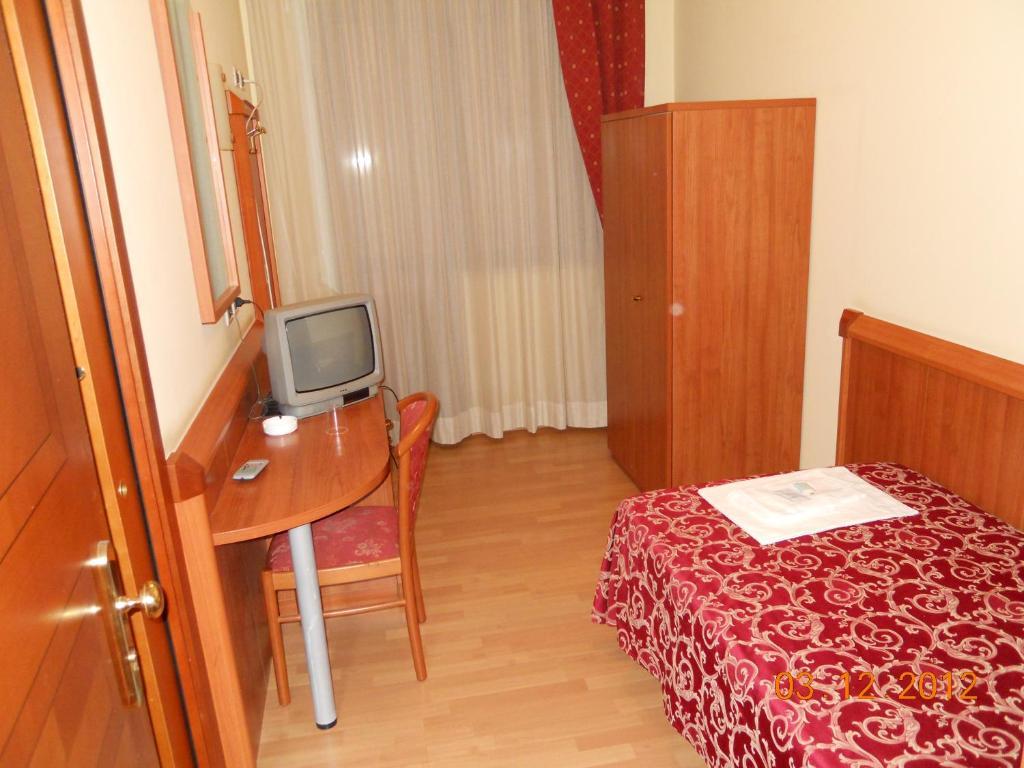 Hotel Val Di Sangro Perano Pokoj fotografie